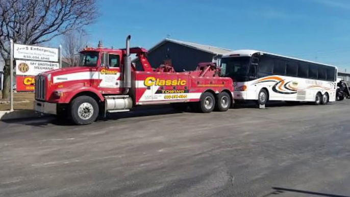 Semi Truck Towing Near You In Illinois