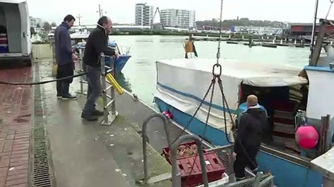 Bateaux volés par des passeurs: colère des pêcheurs de Boulogne