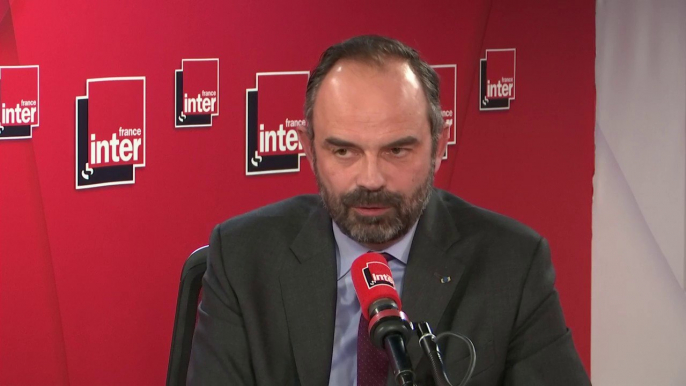 Edouard Philippe sur le non-cumul des mandats : "J'étais député-maire et j'ai eu l'impression que c'était utile [...] Pour les maires des petites communes, je vois mal que ce soit incompatible"