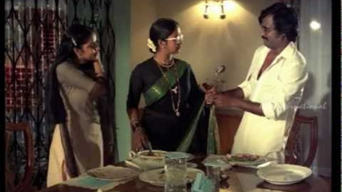 Nallavanuku Nallavan | Tamil Movie | Scenes | Clips | Comedy | Songs | Rajni caught red handed