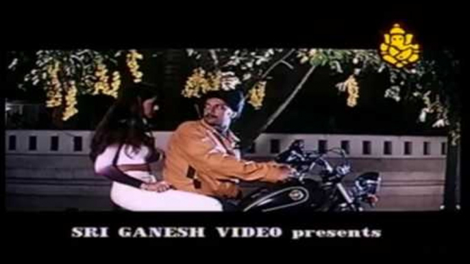 Chandu Movie Romantic Scene | Sexy Sonia Agarwal and Sudeep | Kannada Hit Scenes