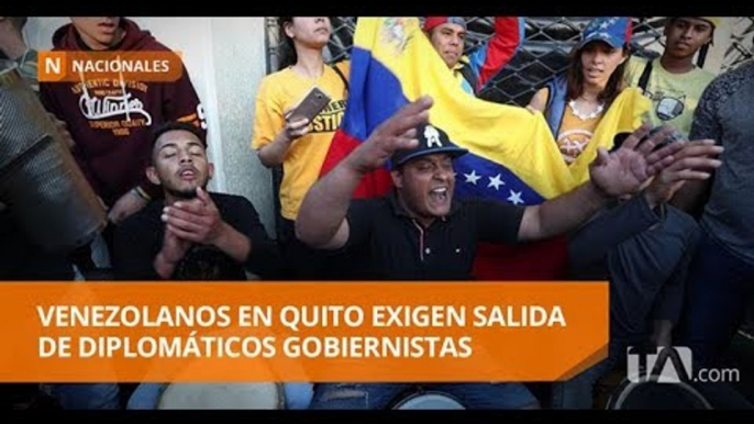 Así festejaron venezolanos en Quito la toma de poder de Guaidó - Teleamazonas