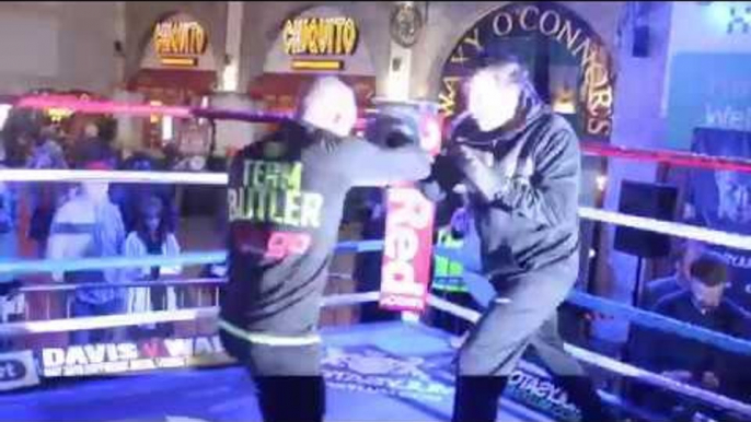 EXPLOSIVE! PAUL BUTLER WORKS ON THE PADS WITH TRAINER JOE GALLAGHER @ MANCHESTER PUBLIC WORKOUTS