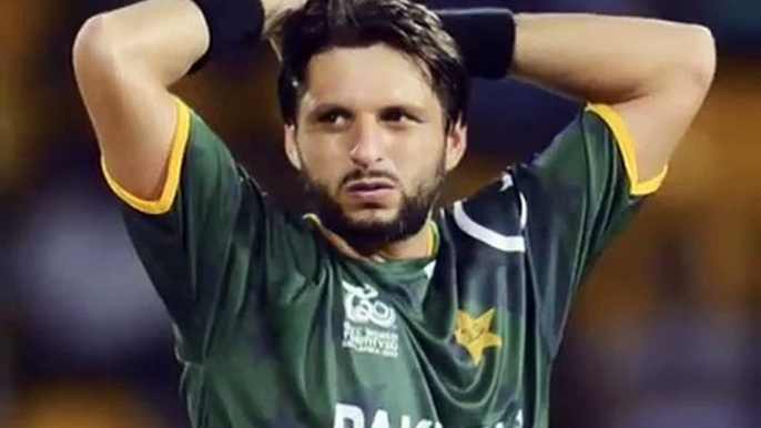 Shahid Afridi Shows Mirror to His Own Nation Pakistan पाक क्रिकेटर शाहिद ने अपने