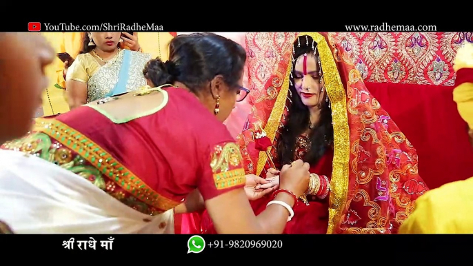 Shri Radhe Maa Performs Rituals at Sarbajanin Shri Shri Saraswati Pooja Mumbai