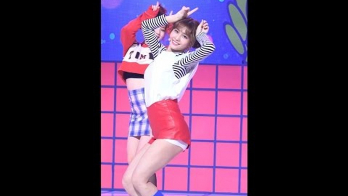 [MPD직캠] 트와이스 모모 직캠 KNOCK KNOCK TWICE MOMO Fancam @엠카운트다운_170223