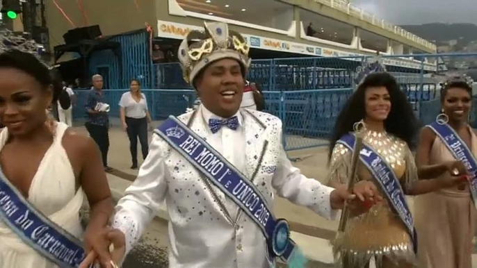 A Rio de Janeiro è l'ora del carnevale