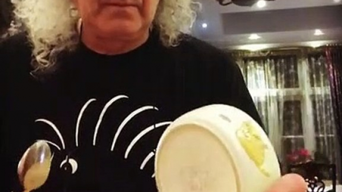 Brian May - Cuchara y plato (Spoon and Dish)