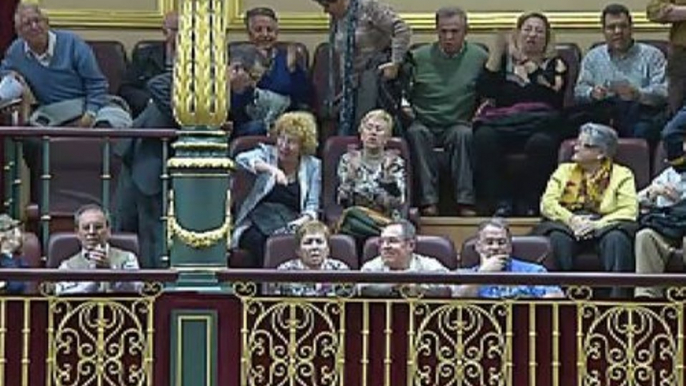 Afectados por las preferentes desalojados de la tribuna de invitados en el Congreso