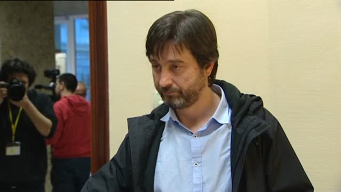 Podemos pide la comparecencia de Zoido por las supuestas amenazas a periodistas del jefe de gabinete del 'número dos' de la Policía