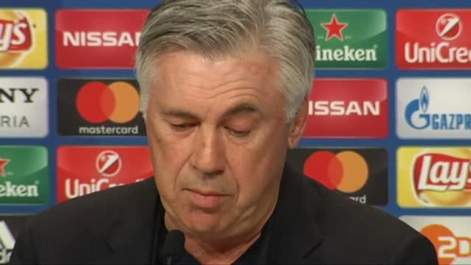 Carlo Ancelotti: "Me gustaría ver a Cristiano Ronaldo en el banquillo, Benzema en la grada y Bale en casa viendo el partido"