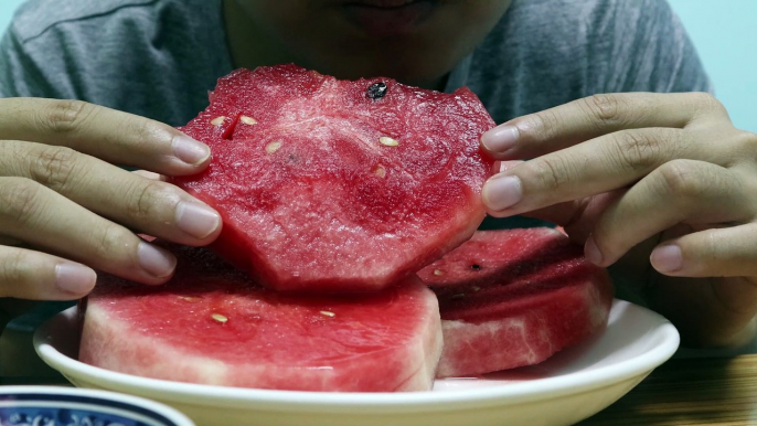 ASMR WATERMELON (EXTREME CRUNCHY SOUNDS FROM MY MOUTH) WHISPERING | STEVEN PHAN ASMR KING