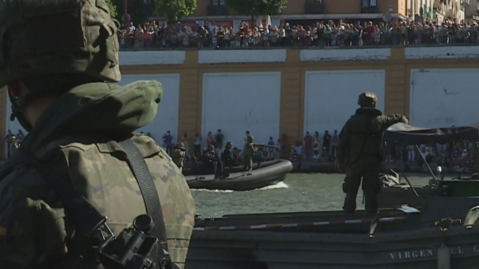 El ejército efectúa exhibiciones previas Día de las Fuerzas Armadas