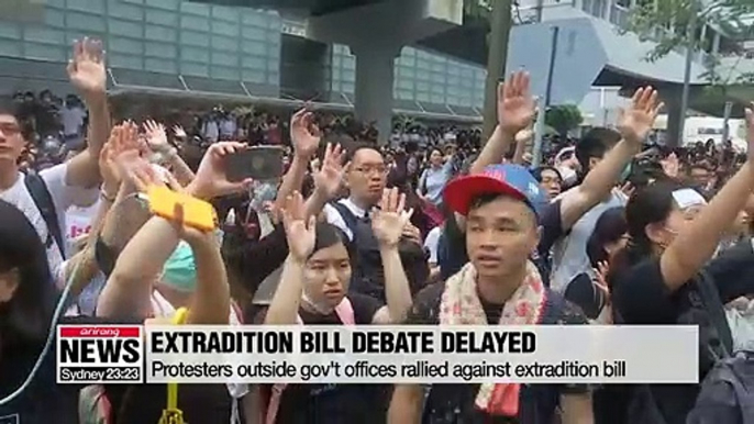 Hong Kong postpones debate on extradition bill amid protests