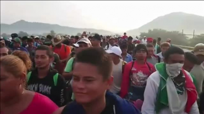 Un muerto y diez heridos en la caravana de hondureños rumbo a EEUU