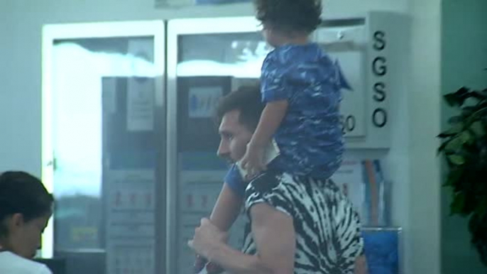 Leo Messi se va de vacaciones junto a su familia