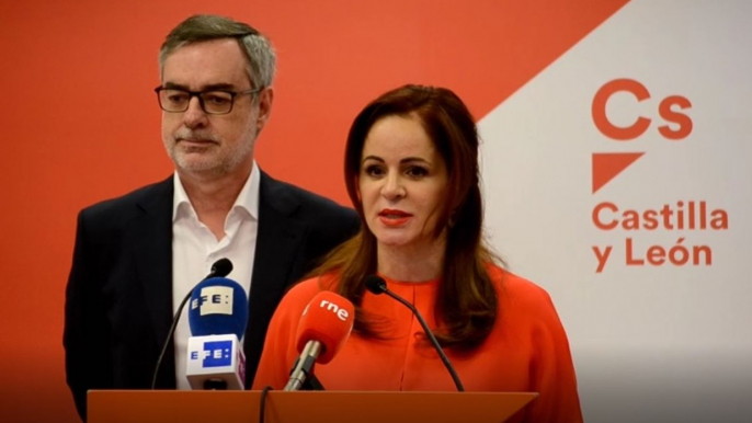 Villegas y Silvia Clemente en rueda de prensa