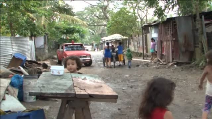 Una nueva caravana de migrantes hondureños parten hacía Estados Unidos