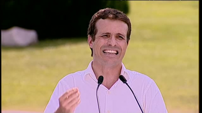 Casado anuncia una "ley de concordia" para derogar la "innecesaria" ley de Memoria Histórica