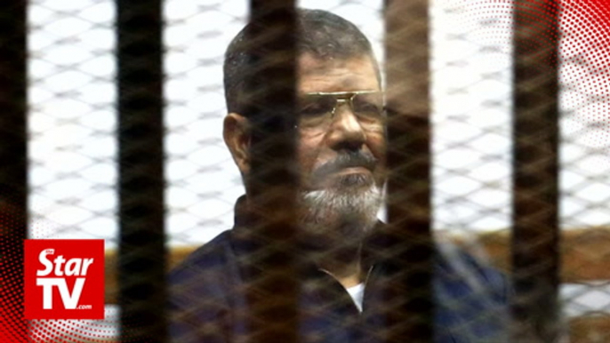 Egypt's ex-president Mursi dies in court