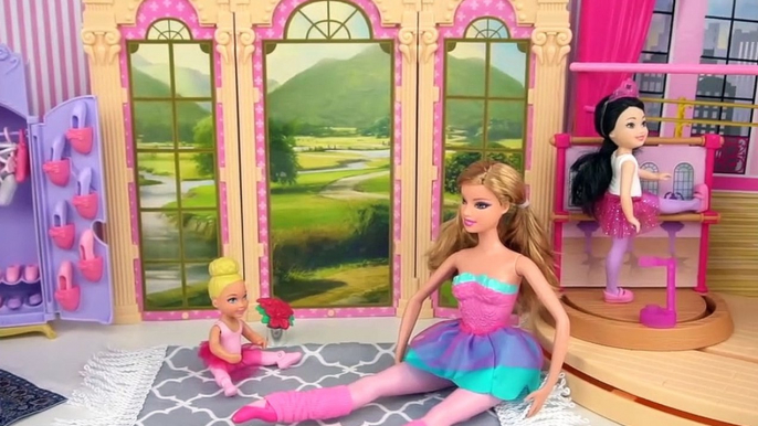 Barbie Ballerina LOL Surprise Dolls First Ballet Recital Toy Video