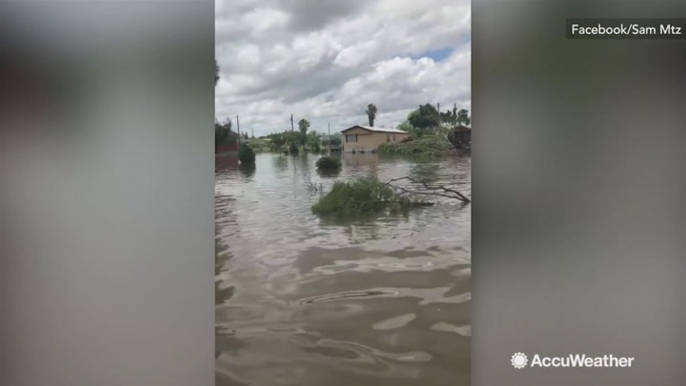 Massive storm blasts through, floods Texas town