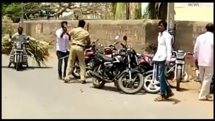 Karnataka: Cop thrashing man in Bagalkot district