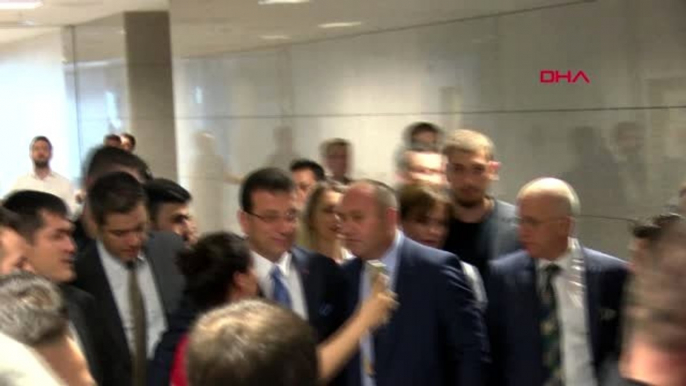 EKREM İMAMOĞLU MAZBATASINI ALDIKTAN SONRA ADLİYE ÇIKIŞI KONUŞTU