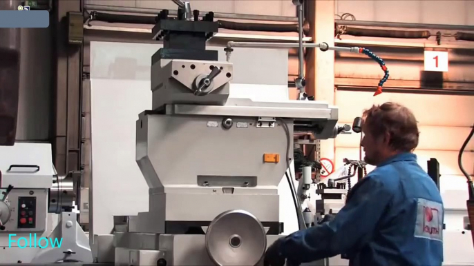 Dangerous Biggest Heavy Duty Lathe Machine Work, Fastest CNC Lathe Machine Modern Technology