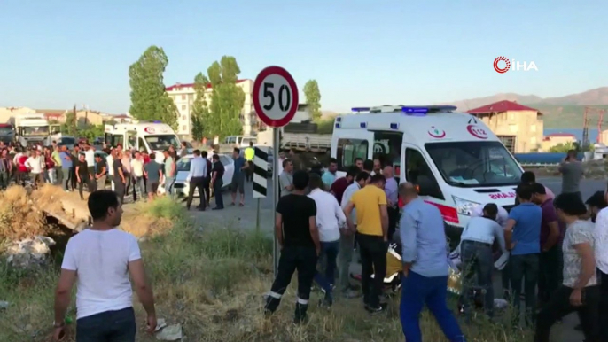 Tatvan'da kaza: 1 ölü, 1 yaralı