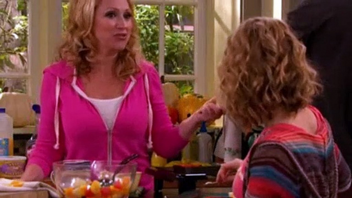 Good Luck Charlie S04E14 - Fright Knight