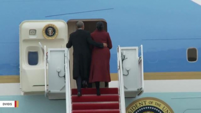 Obama Greeted By Cheering Crowds In NYC