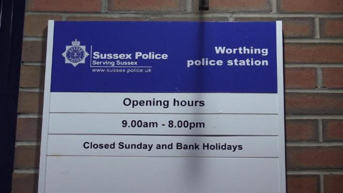 Bomb disposal at Worthing station