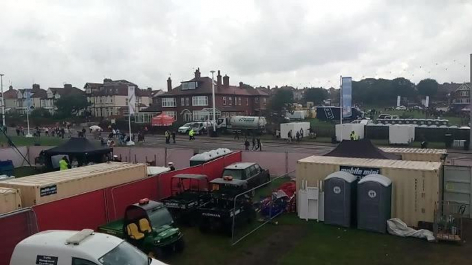 Airshow crowds