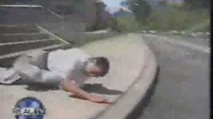 Faces Of Death - Horrible skate boarding crash