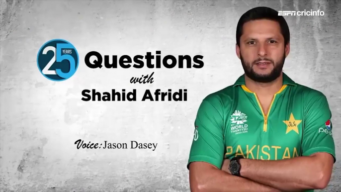 25 Questions with Shahid Afridi If you want to sleep on a flight dont sit next to Misbah