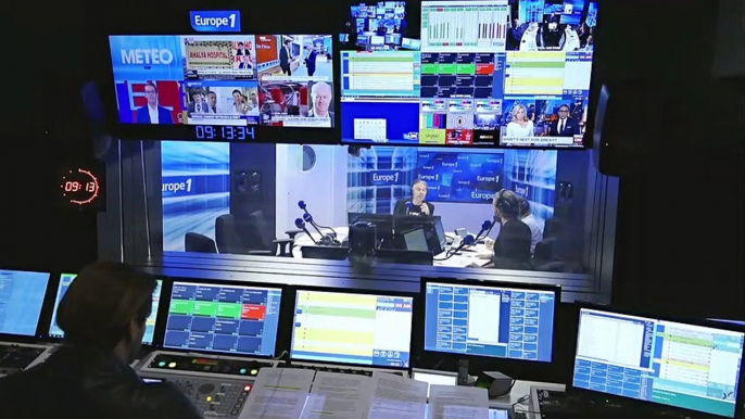 Facebook face à la justice, France 2 renouvelle sa confiance à Ruquier et un documentaire sur Deschamps