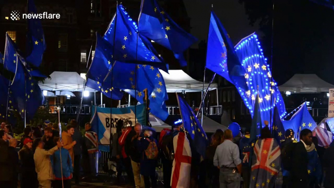 Pro and anti-Brexit protesters face off as Parliament debates rages