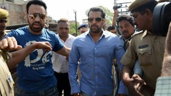 Mumbai Police Reaches Galaxy Apartment To Arrest Salman Khan’s Bodyguard Shera | SpotboyE