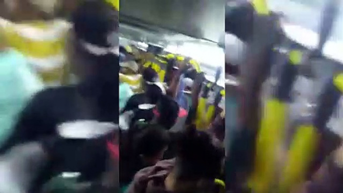 Internauta reclama de 'Super Lotação' em ônibus