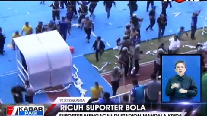 Laga PSIM vs Persis Ricuh, Mobil Polisi Diamuk Massa