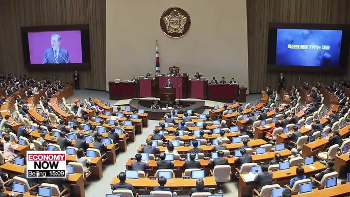 Pres. Moon reaffirms his devotion to creating fair society, through prosecution and education reforms