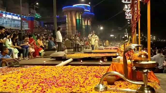 varanasi-ganga-aarti-dashashwamedh-ghat-assi-ghat-banaras-kashi