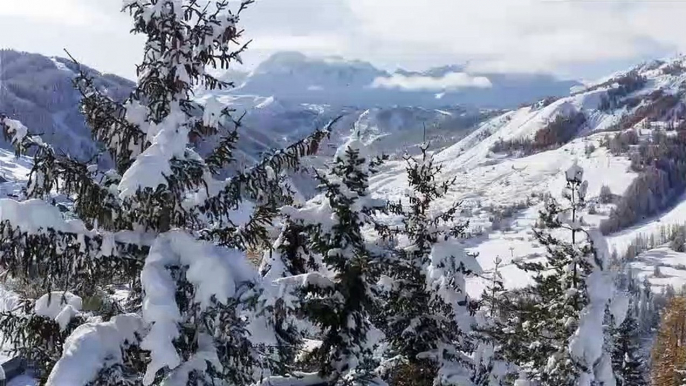 D!CI TV : les superbes images de neige de Vars en drone