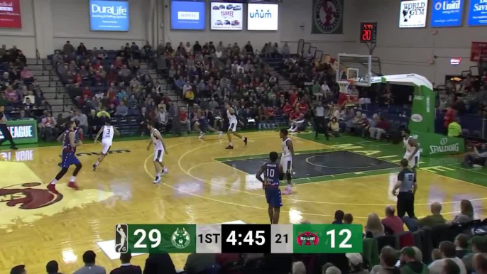 Trey Davis (26 points) Highlights vs. Wisconsin Herd