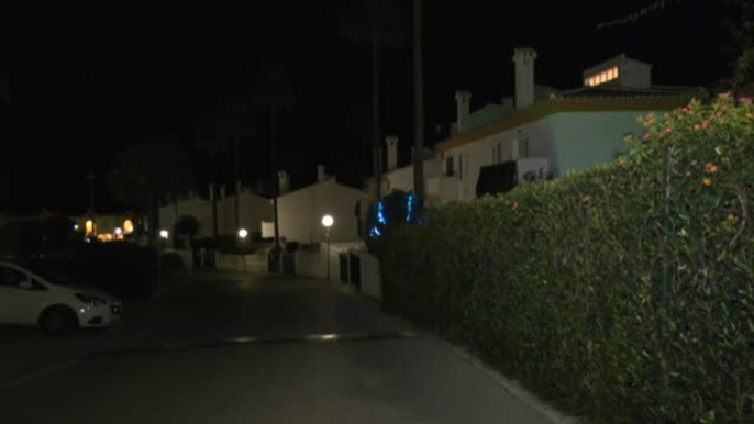 Un padre y sus dos hijos fallecen ahogados en una piscina en una urbanización de Mijas