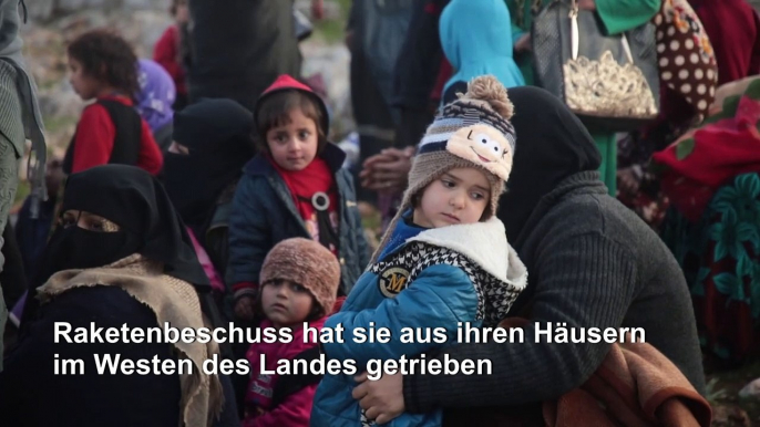 Syrische Flüchtlinge harren unter freiem Himmel aus