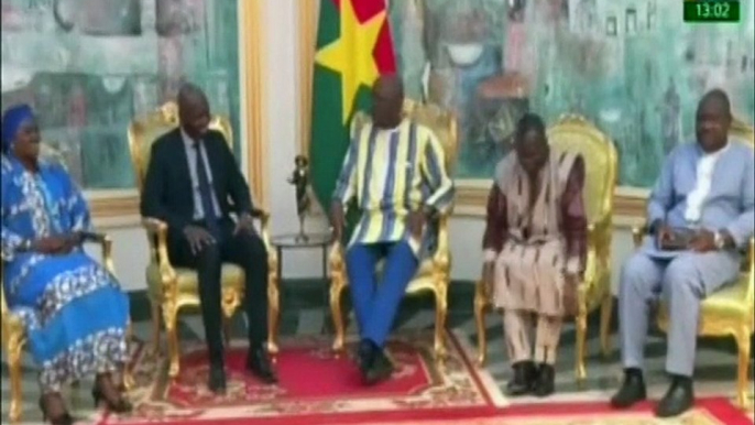 RTB/Visite d’au revoir du représentant de la Banque Mondial au Burkina Faso en fin de mission, Cheick KANTE au Président et au Premier ministre