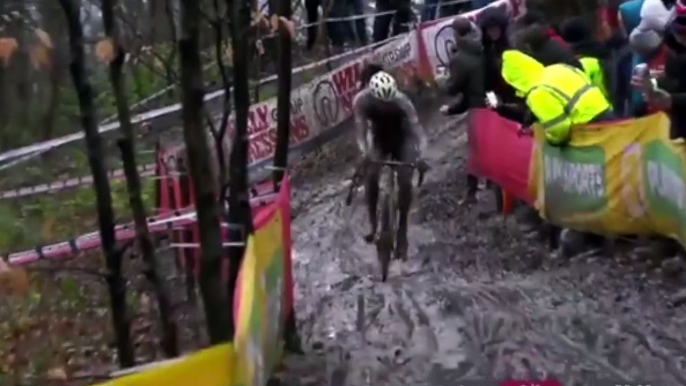 Cyclo-cross - Toon Aerts hard crash in the last lap, Mathieu van der Poel epic win in Namur