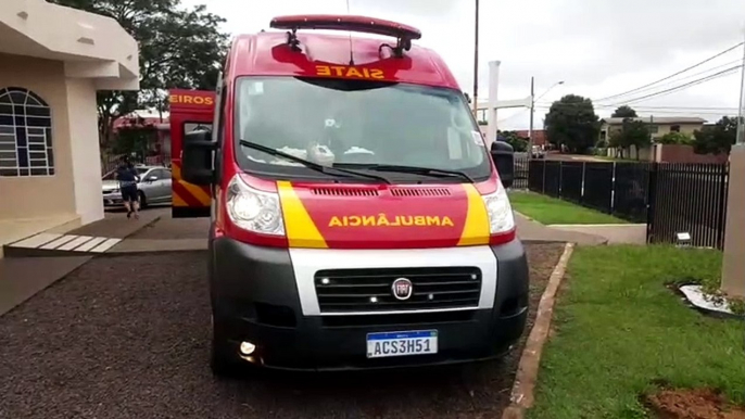 Após cair de escada dentro de igreja, homem fratura o braço e é socorrido pelo Siate